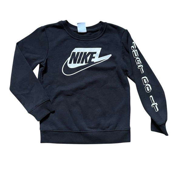 Nike Kids Crewneck Sweatshirt Black Size 6–7Y | Just Do It Logo Sleeve Pullover - Picture 1 of 7
